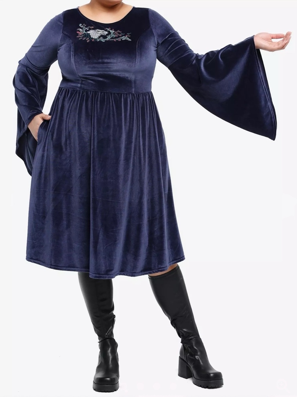 Her Universe Game Of Thrones Sansa Velvet Bell Sleeve Dress